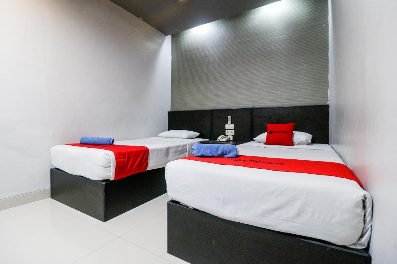 Reddoorz Plus Near Pasar Wisata 페칸바루 외부 사진